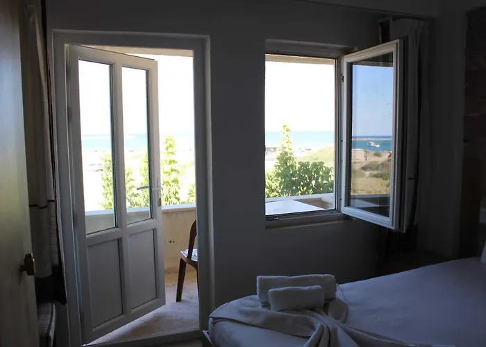 Batihan Hotel İmroz